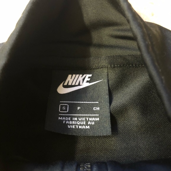 Nike Athletic Zip Up Jacket - Picture 5 of 7